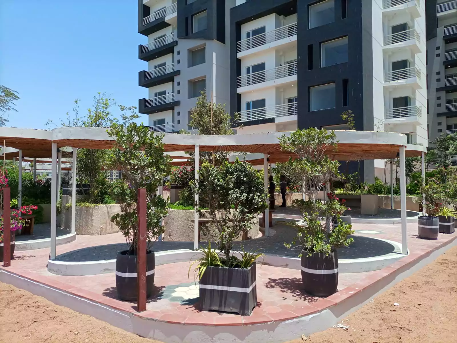 4 Bed Luxury Flat for Sale in Dynasty Towers Clifton Karachi (1) 4 Bed Luxury Flat for Sale in Dynasty Towers Clifton Karachi