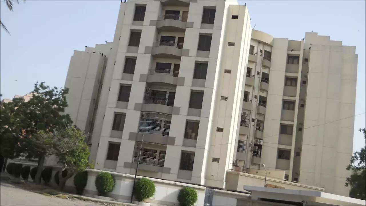 Bath Island Pride Luxury 3-Bedroom Flat For Sale in Clifton Karachi (3) Bath Island Pride Luxury 3-Bedroom Flat For Sale in Clifton