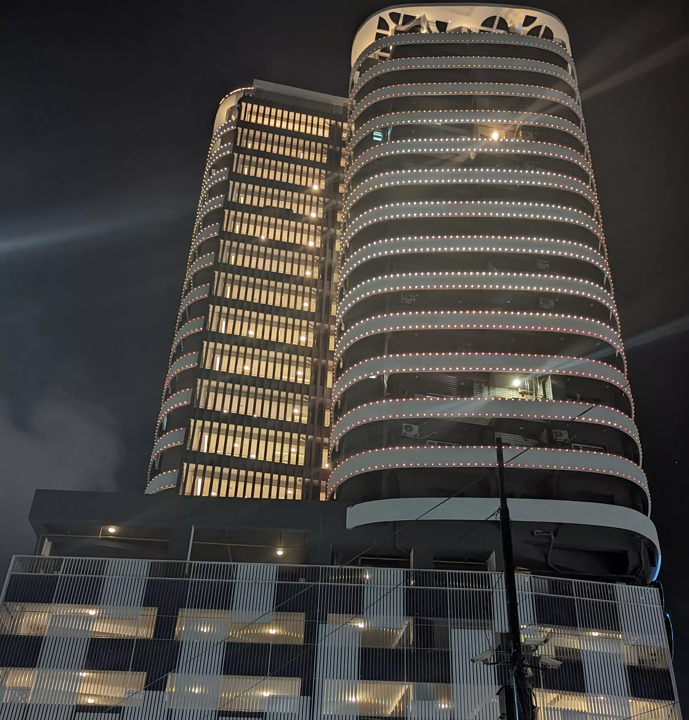 Country 8 Luxury 3 Bedroom Flat For Sale in Block 8 Khaliq-uz-zaman Road Clifton (3) Country 8 Luxury 3 Bedroom Flat For Sale in Block 8 Khaliq-uz-zaman Road Clifton