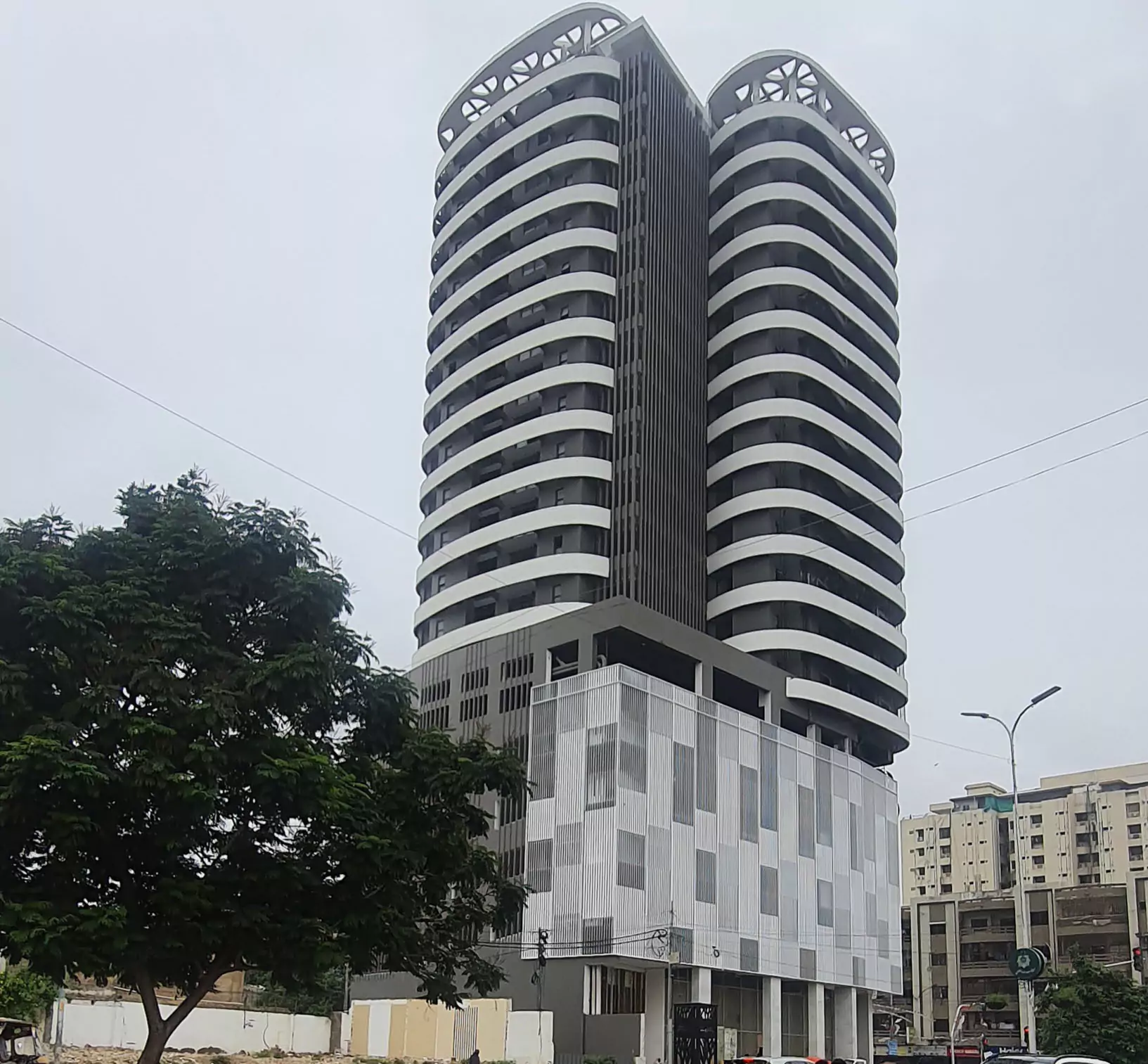 Country 8 Luxury 3 Bedroom Flat For Sale in Block 8 Khaliq-uz-zaman Road Clifton (4) Country 8 Luxury 3 Bedroom Flat For Sale in Block 8 Khaliq-uz-zaman Road Clifton