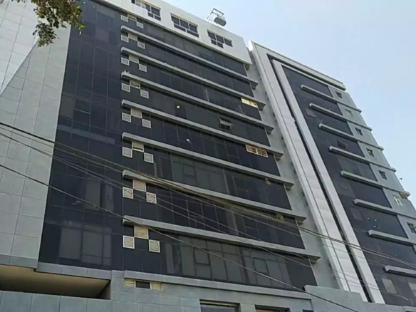 Luxury 1635 Sqft Rented Office For Sale In Clifton Diamond Block 4, Clifton Karachi | MaxX Capitals: Real Estate Experts