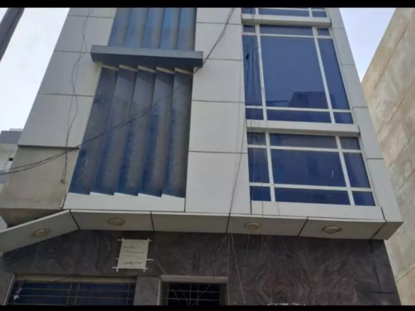 Premium 1100 Sqft Office Available for Rent in D.H.A Phase 7 Karachi