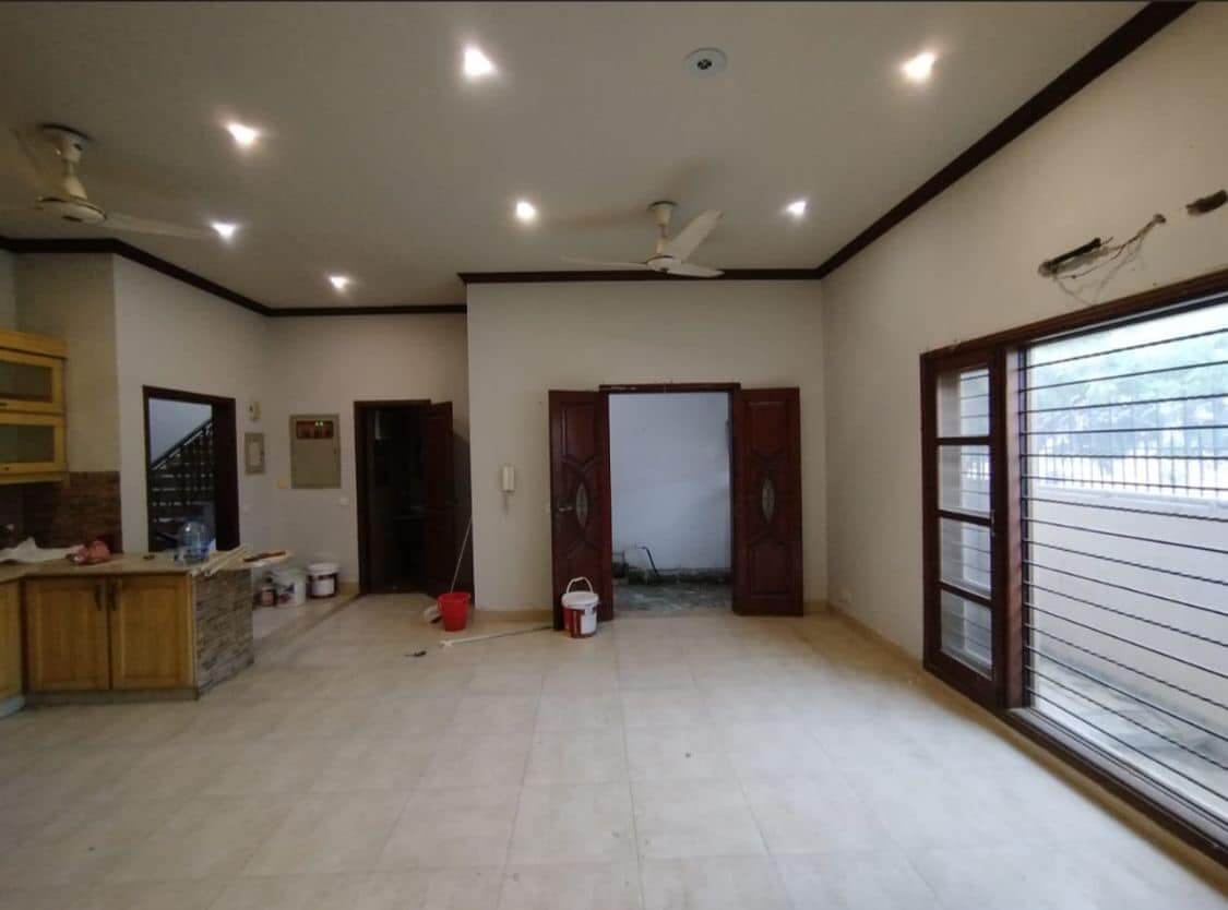 Supreme Luxurious House for Sale in DHA Phase 8, Karachi (1) Supreme Luxurious House for Sale in DHA Phase 8, Karachi