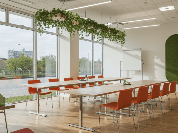 Country Business Avenue, Block 8, Clifton, Karachi — Secure Your Luxury Office on Instalment Now!